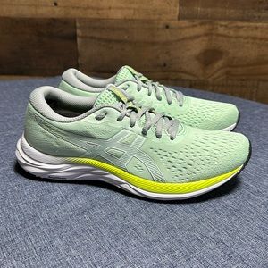 Asics Womens Mint tint/White GEL-EXCITE 7 lace up running shoes size 8 excellent